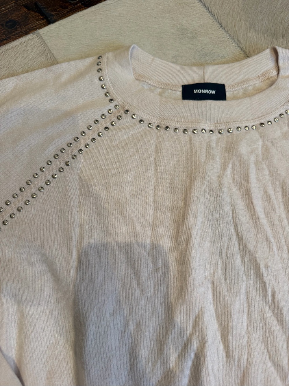 Monrow Vintage Studded Raglan - Picture 4 of 7